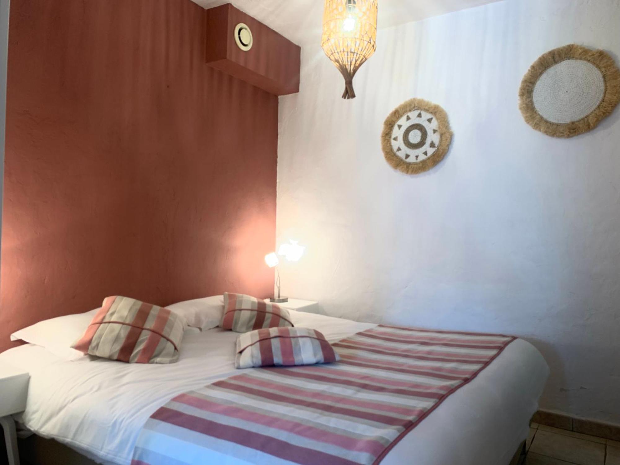 Hotel La Nartelle 圣马克西姆 外观 照片
