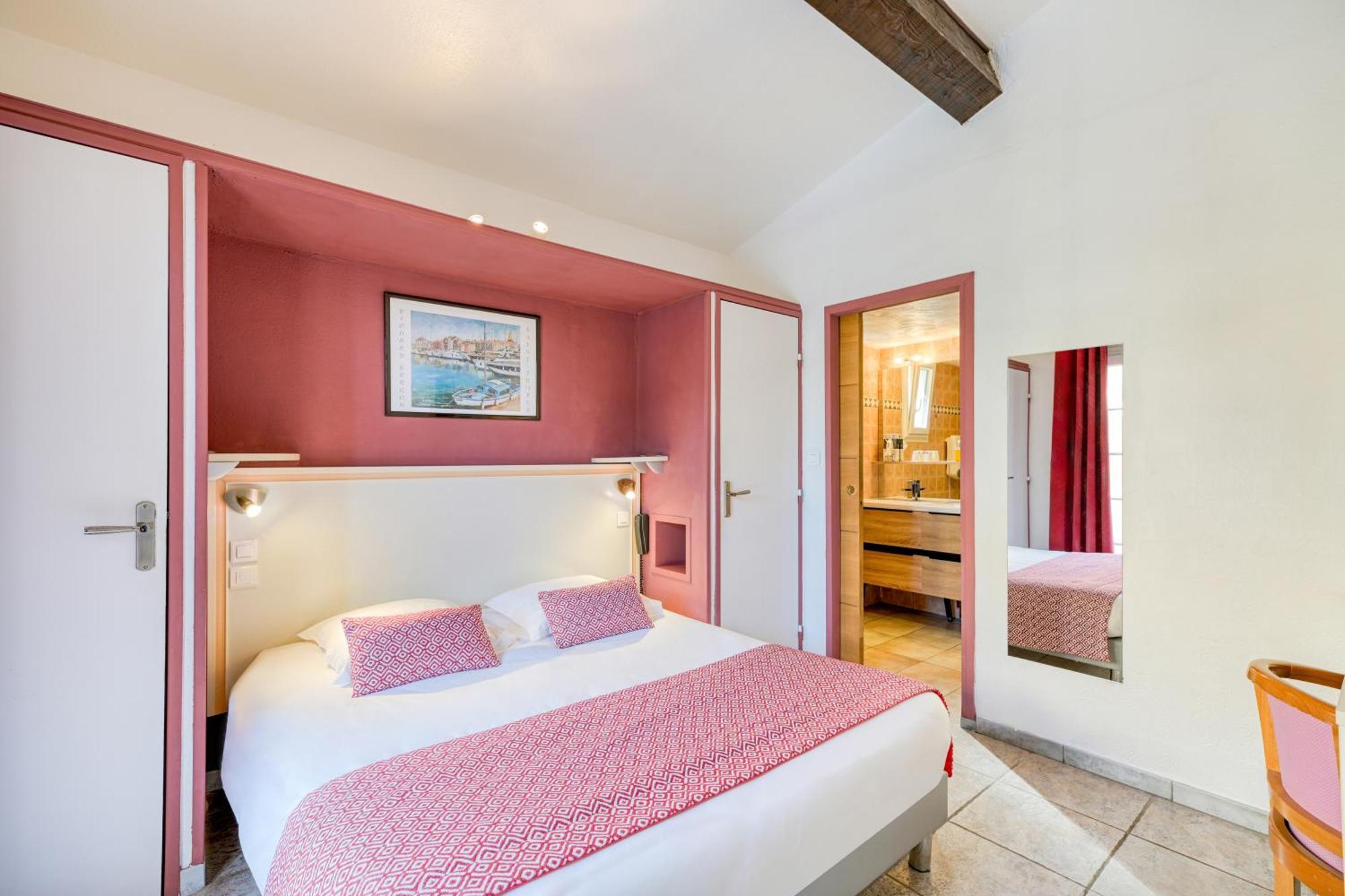 Hotel La Nartelle 圣马克西姆 外观 照片