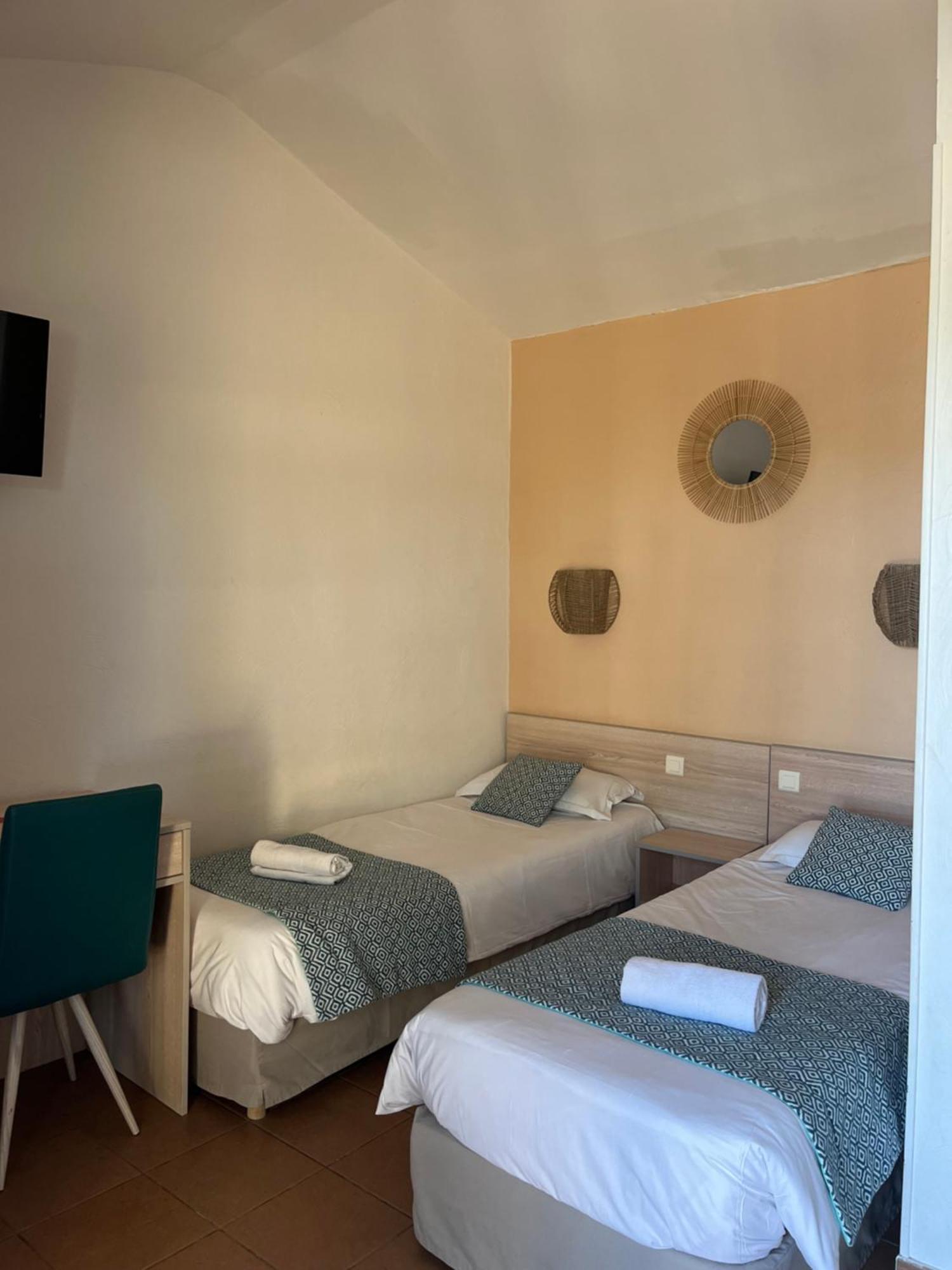 Hotel La Nartelle 圣马克西姆 外观 照片