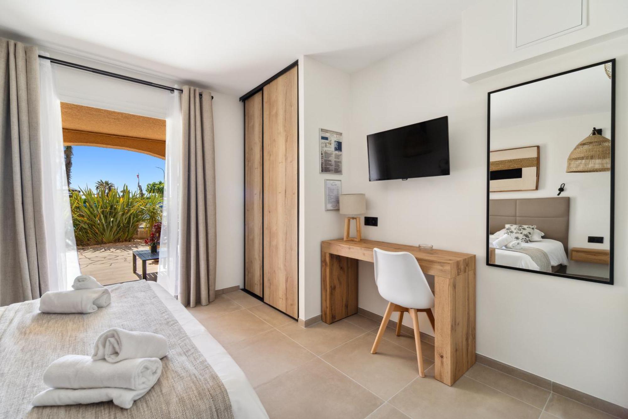 Hotel La Nartelle 圣马克西姆 外观 照片