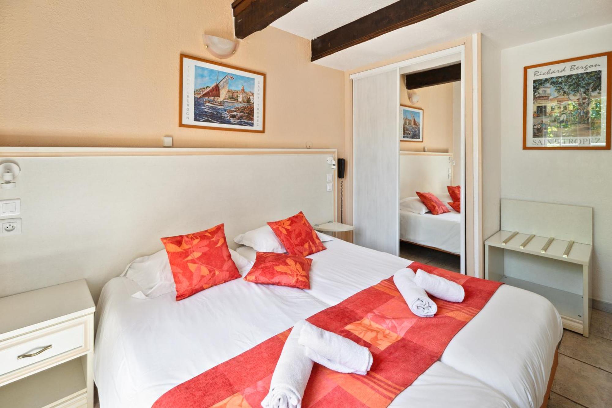 Hotel La Nartelle 圣马克西姆 外观 照片